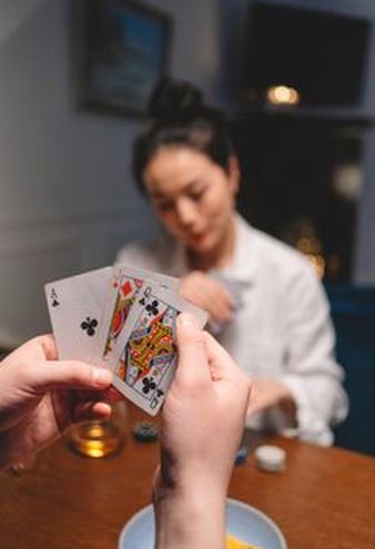bầu cua trực tuyến Kubet